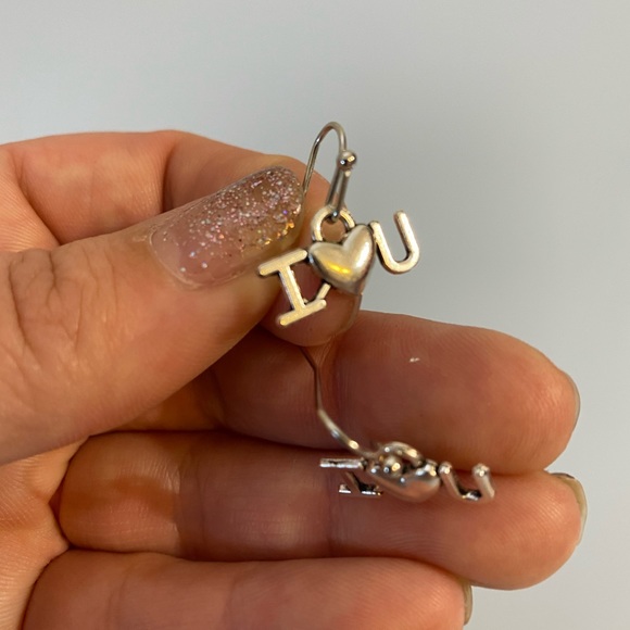 NEW!💙💎I💗U EARRINGS! I LOVE YOU!💎💙SO CUTE! FREE GIFT WRAP & FREE GIFTS TOO - Picture 4 of 9